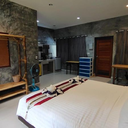 Le Grand Bleu Hotel Wok Tum Ngoại thất bức ảnh