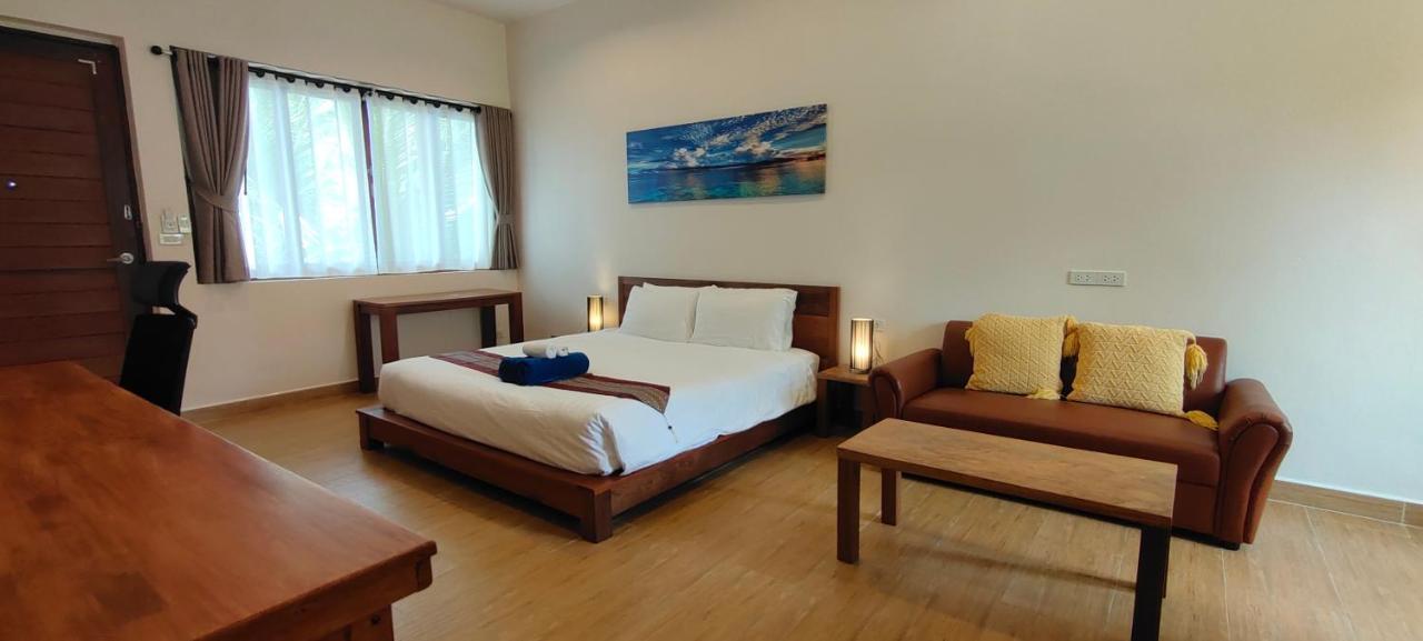 Le Grand Bleu Hotel Wok Tum Ngoại thất bức ảnh